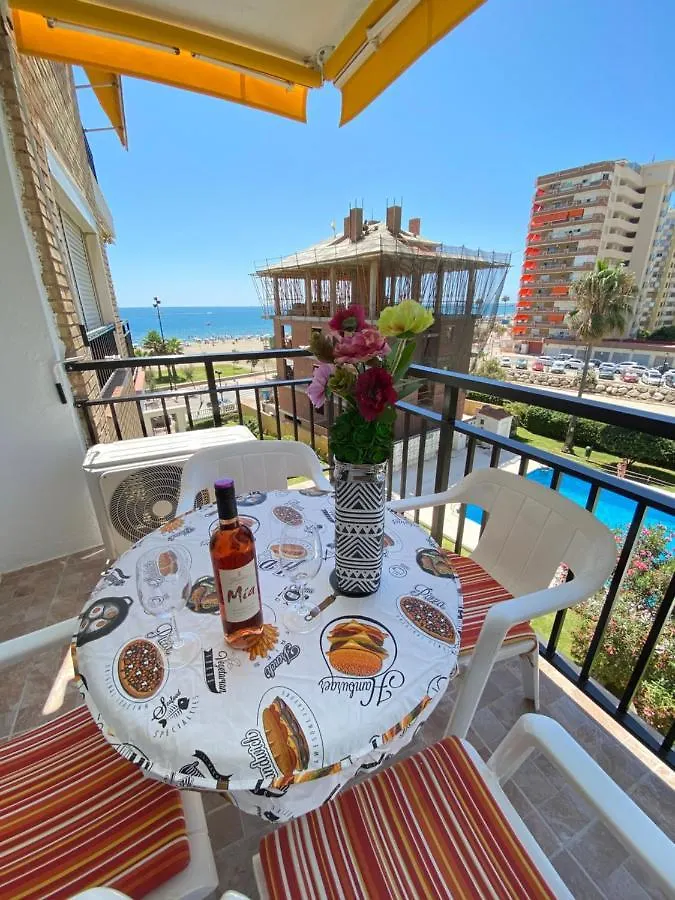 Modern 1 Bedroom Seaside Apartment With Pool Fuengirola