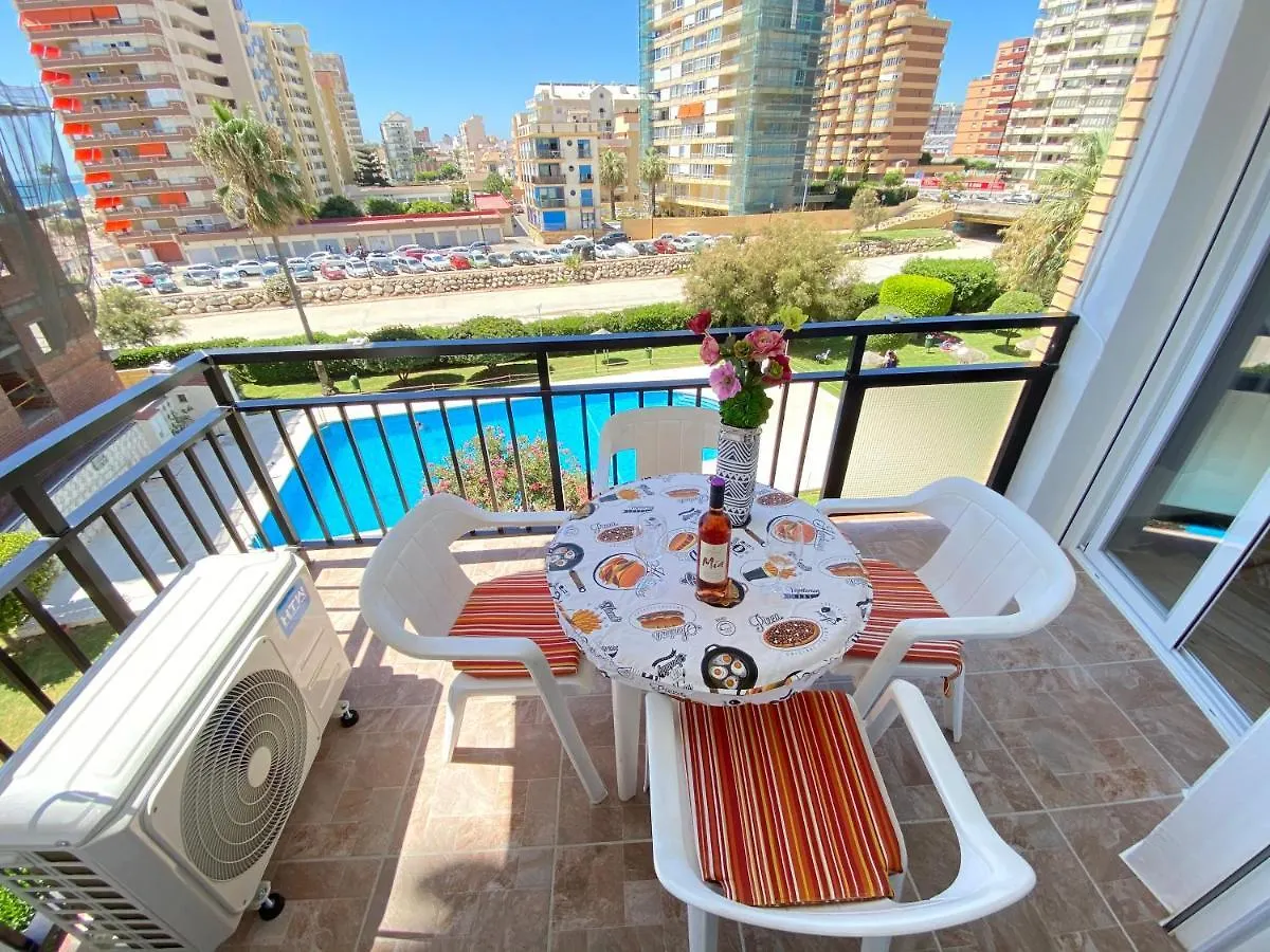 Modern 1 Bedroom Seaside Apartment With Pool Fuengirola Spain