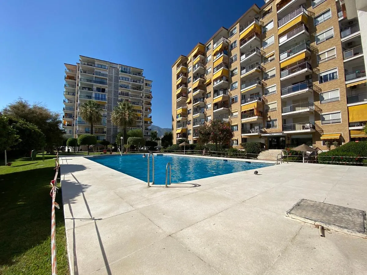 Modern 1 Bedroom Seaside Apartment With Pool Fuengirola