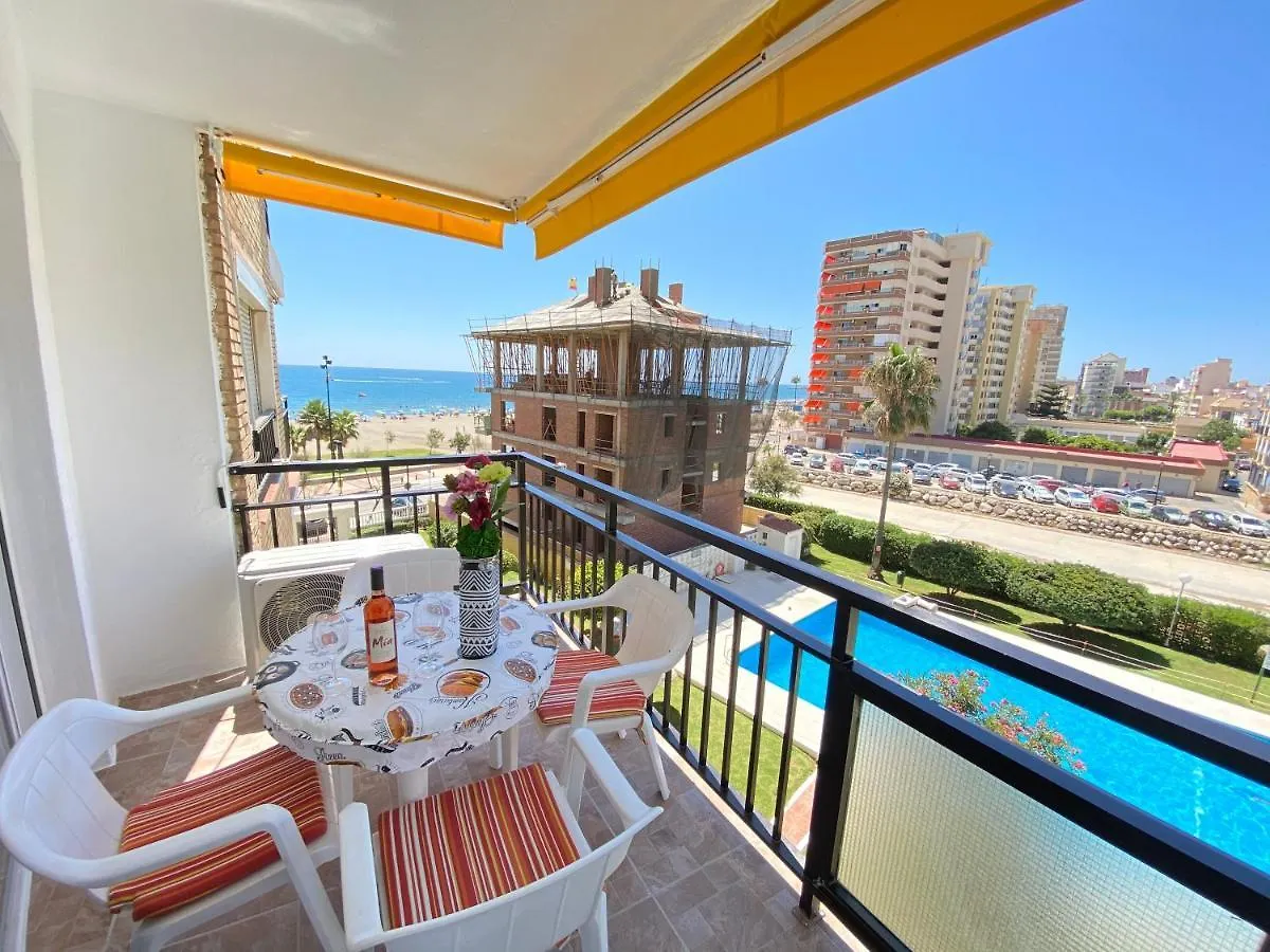 Modern 1 Bedroom Seaside Apartment With Pool Fuengirola